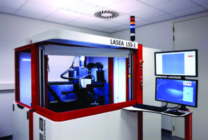 Machine laser micro usinage